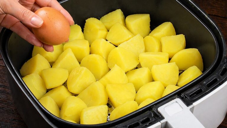 5 recettes incroyables à faire avec des pommes de terre et un œuf au Airfryer !