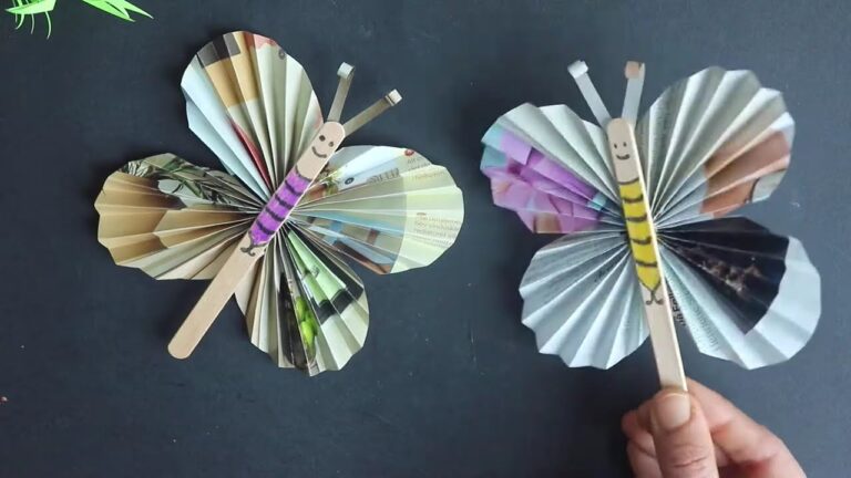 Créez 5 papillons en papier avec des journaux pour des activités créatives avec les enfants !